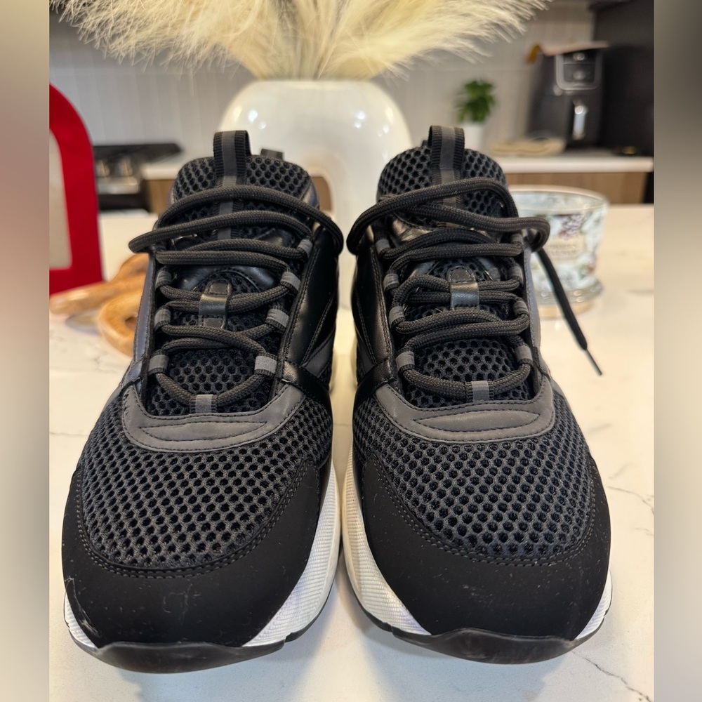 Dior Black B22 Sneakers - Picture 3 of 8